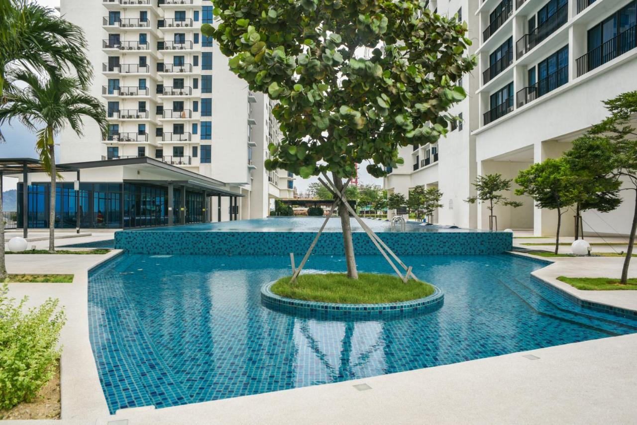 Miko'S Studio At Trefoil Setia Alam Apartment Exterior photo