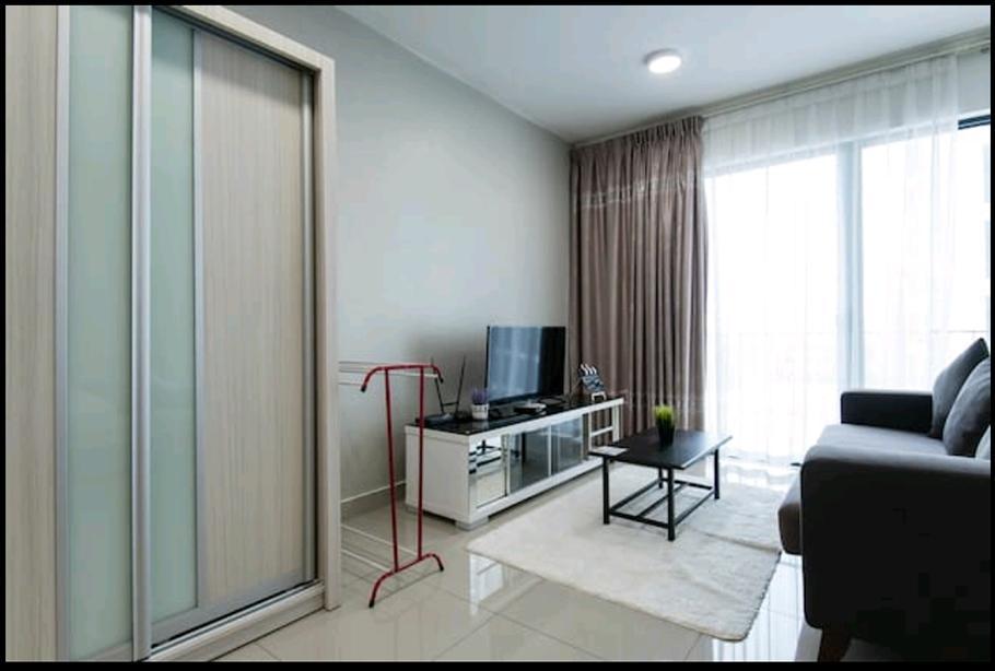 Miko'S Studio At Trefoil Setia Alam Apartment Exterior photo
